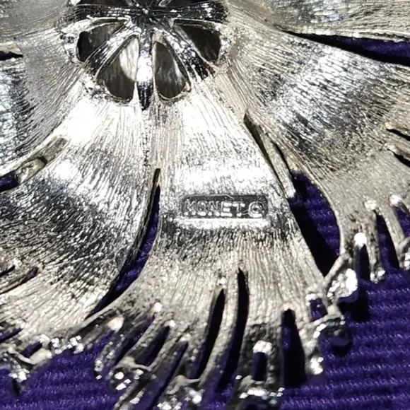 Vintage Monet Cordelia Brooch & Post Earrings Set Silver Starburst Fireworks - Picture 5 of 5